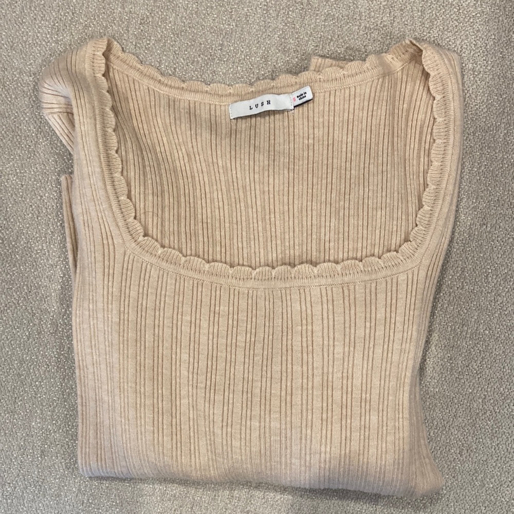 Lush long sleeved top